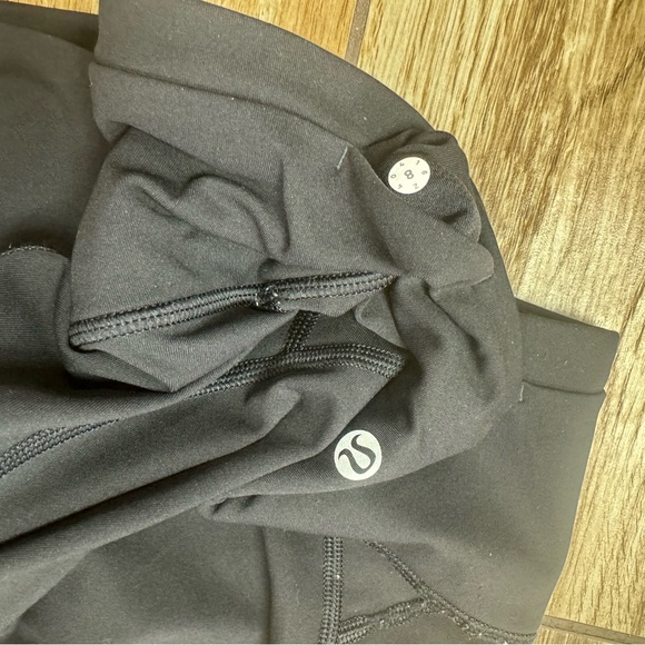 Lululemon Gear Up Crop Legging Size 8 Black Mesh Panel Pockets - Picture 15 of 16